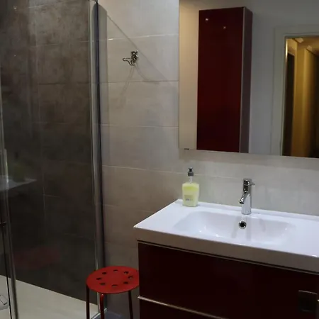 Apartamento Laredo Apartment *